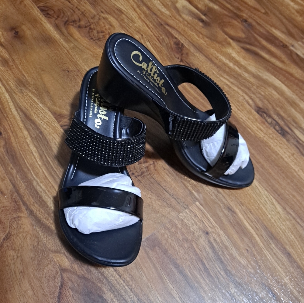 Callisto of Califonia, Jazzie, 11 M, Black Patent Sandal, New in Box